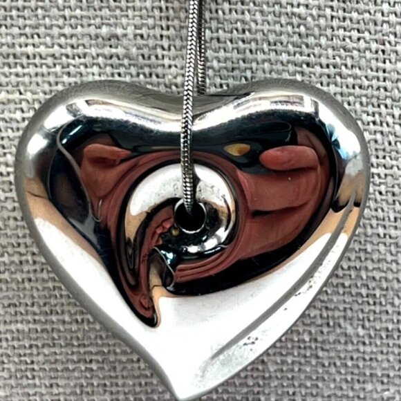 Breil Silver Tone Heart Pendant Necklace A96 - Picture 2 of 9